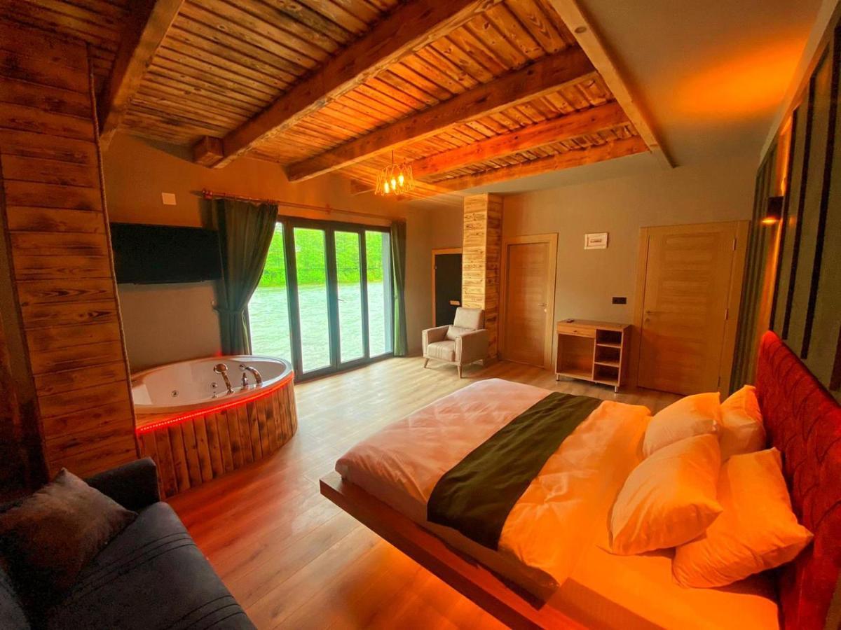 Heaven Vip Wooden Palace Bed & Breakfast Ardesen Luaran gambar